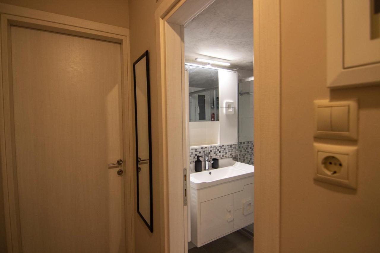 Apartment Luxury 10' From The Center! Athen