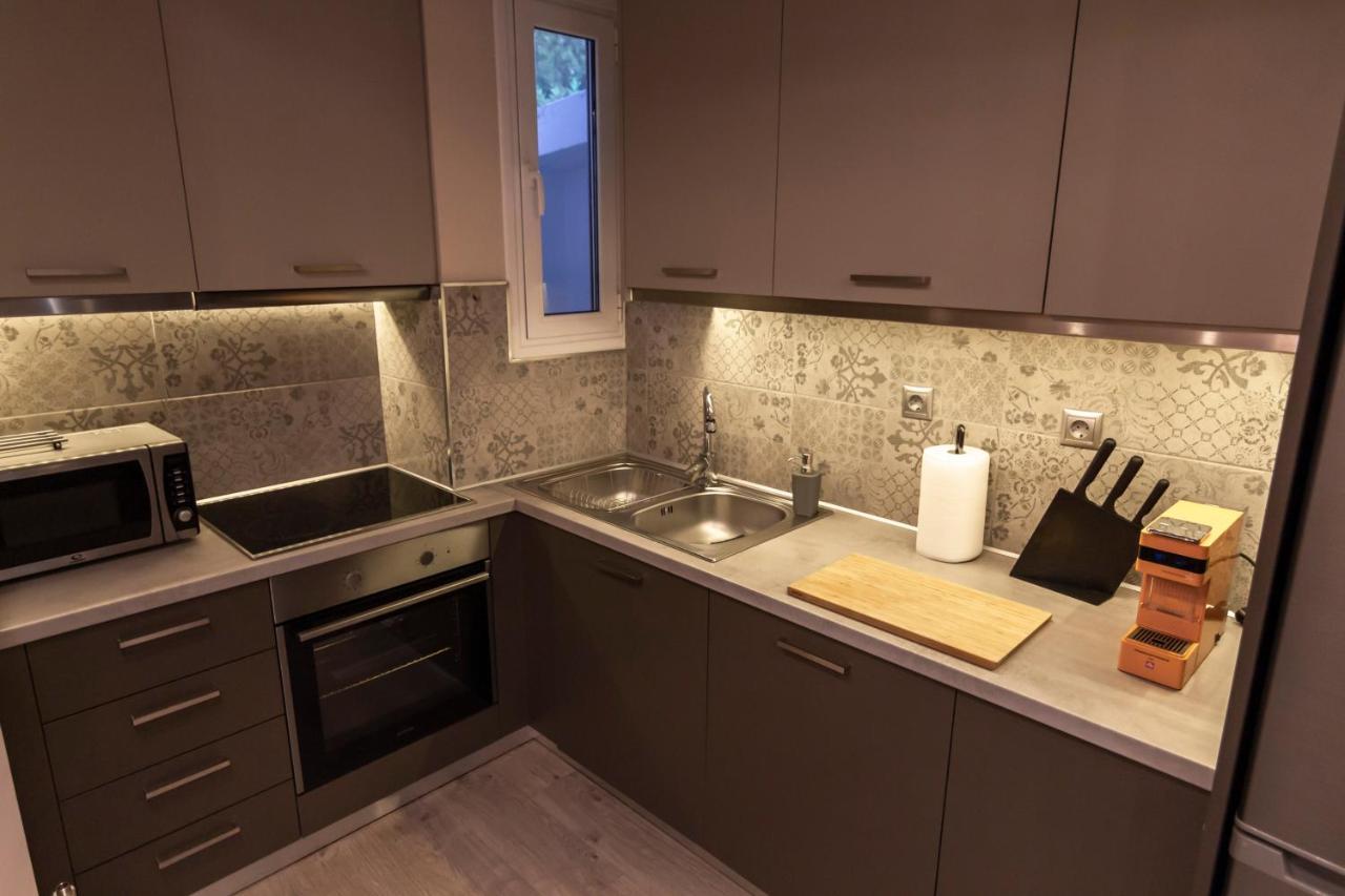 Luxury 10' From The Center! *